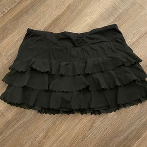 Black lululemon skirt